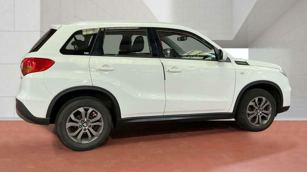 Suzuki Vitara Sz4 White #4