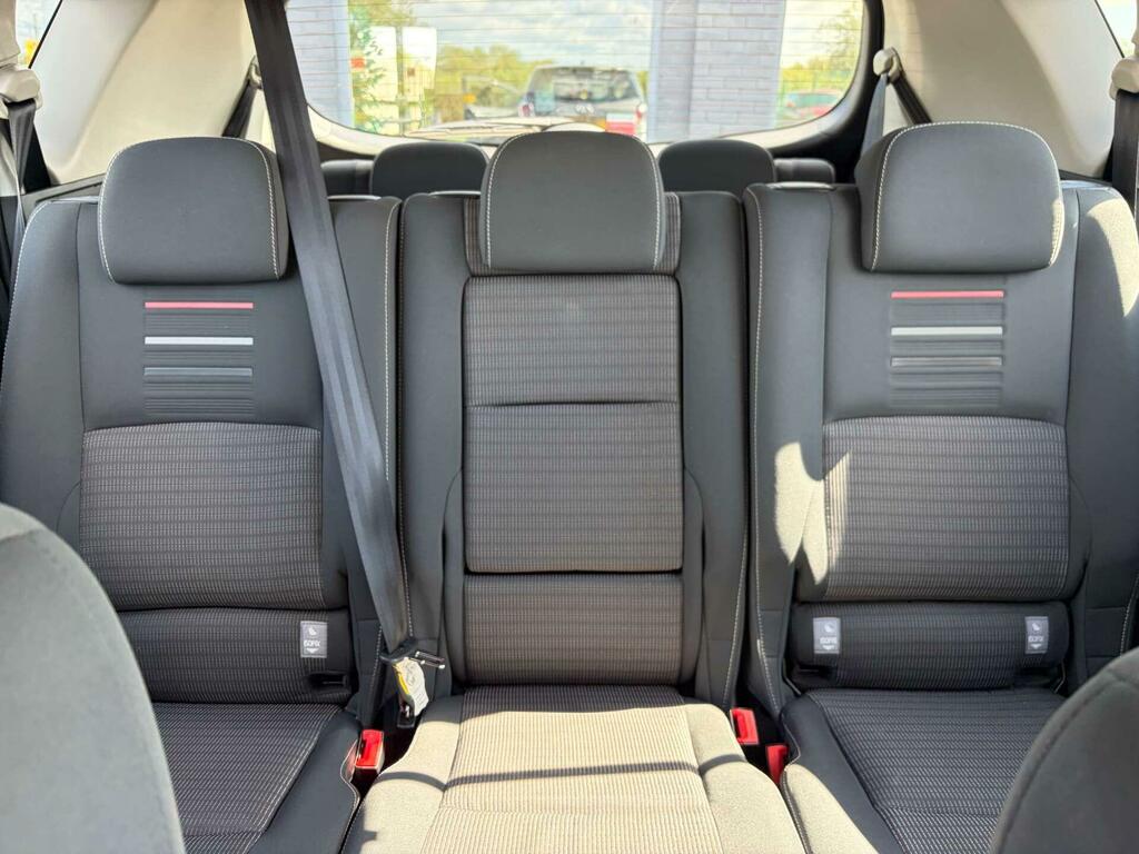 Toyota Verso Valvematic Active Red #28