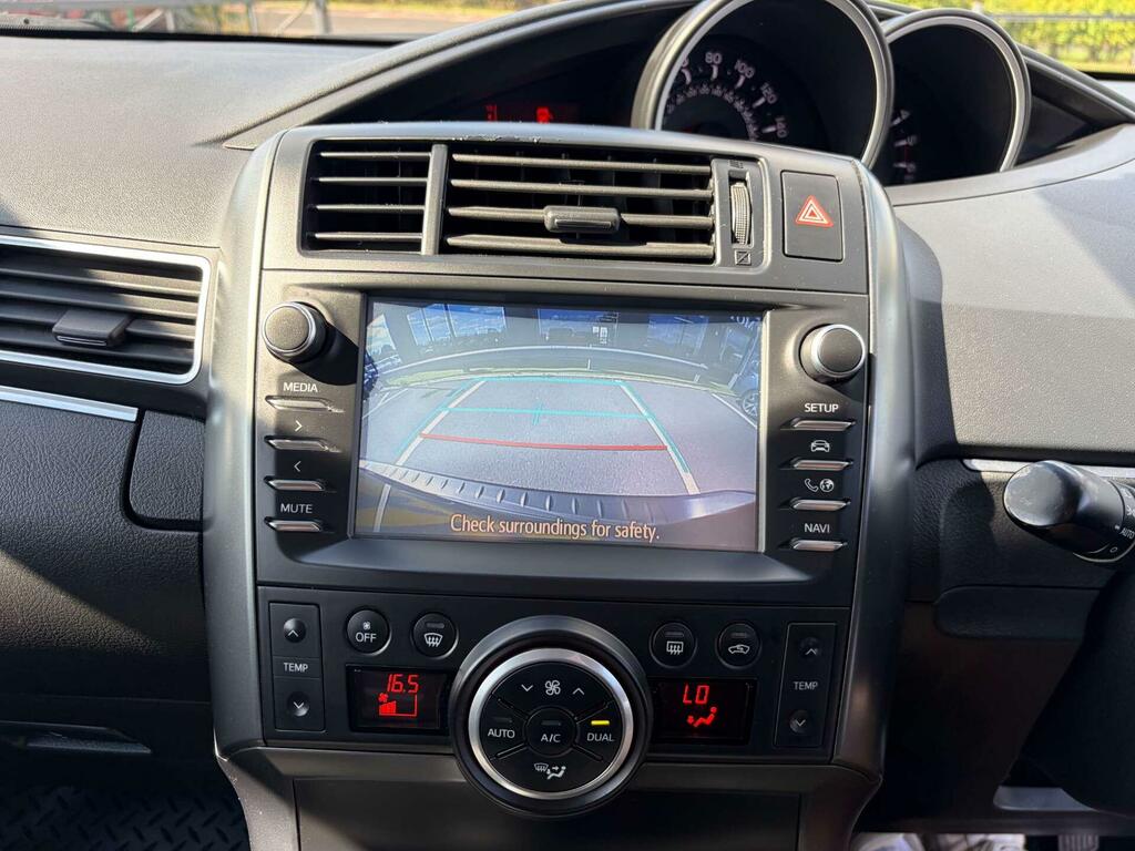 Toyota Verso Valvematic Active Red #41