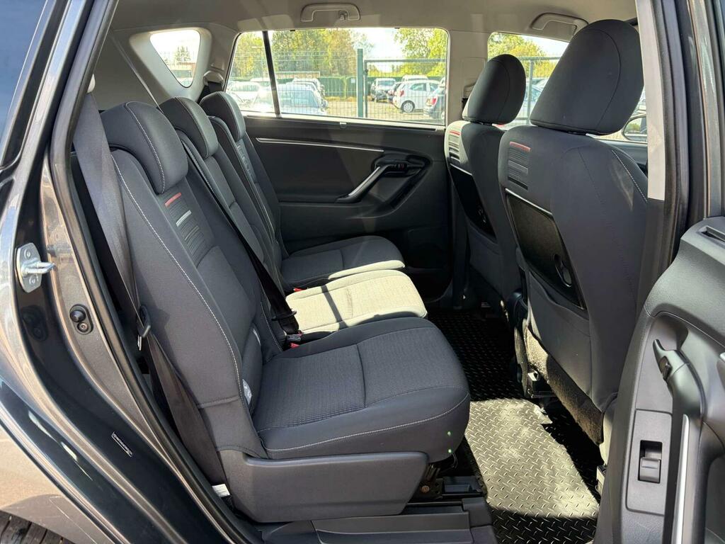 Toyota Verso Valvematic Active Red #26