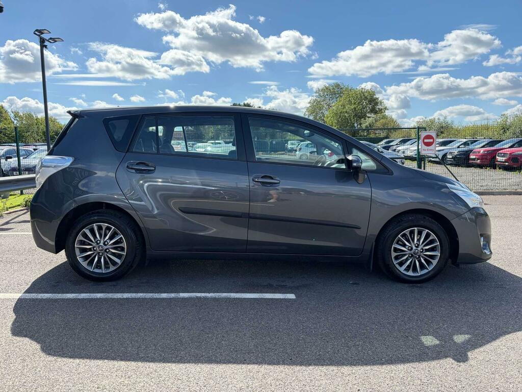 Toyota Verso Valvematic Active Red #9