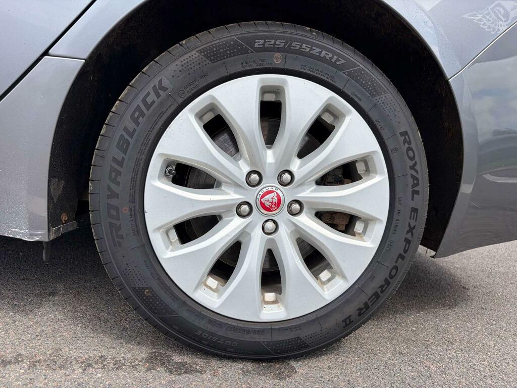 Jaguar XF White #10
