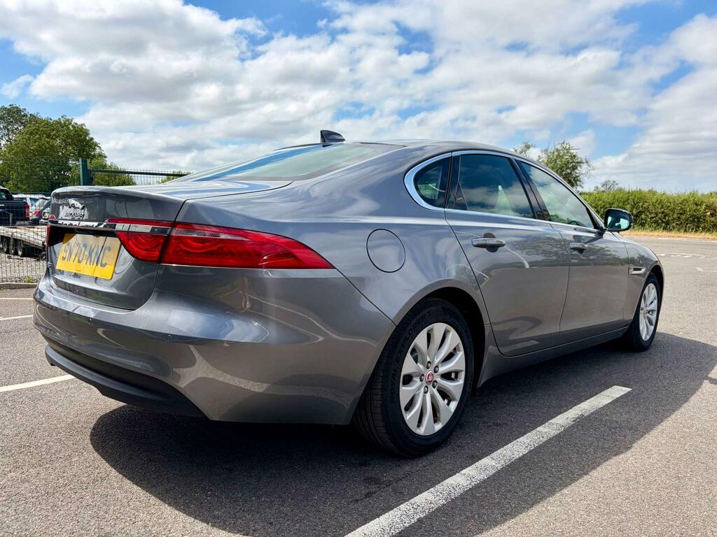 Jaguar XF White #8