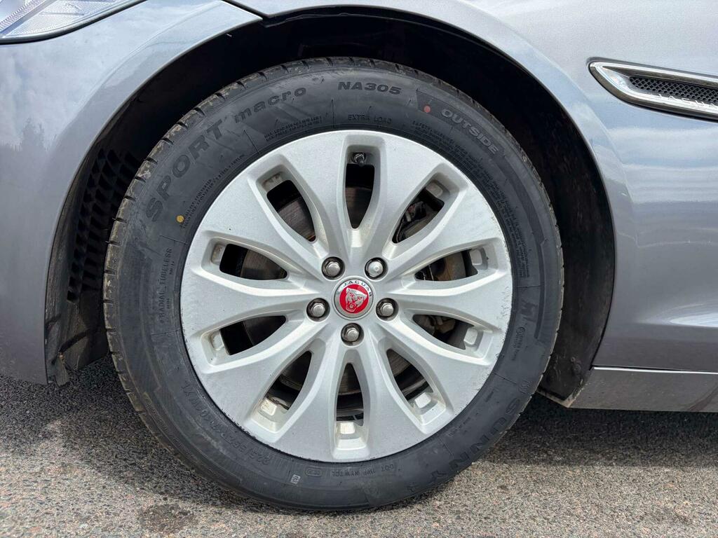 Jaguar XF White #12