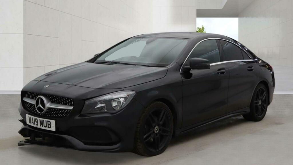 Mercedes-Benz CLA Class Amg Line Edition Black #2