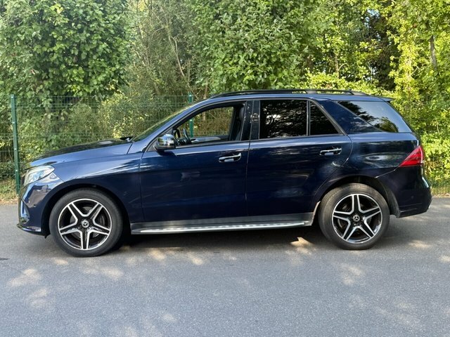 Mercedes-Benz GLE Class White #8