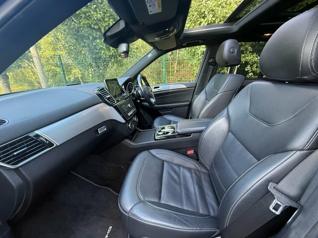Mercedes-Benz GLE Class White #13