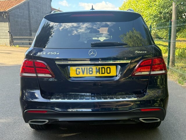 Mercedes-Benz GLE Class 2.1 Gle250d Amg Night Edition Premium Plus Suv 5 Blue #6