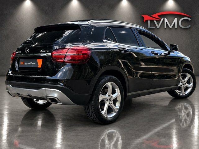 Mercedes-Benz GLA Class 2.0 Gla250 Sport Premium Plus Suv 7G- Black #2