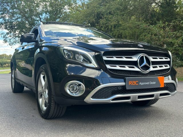Mercedes-Benz GLA Class  Red #23