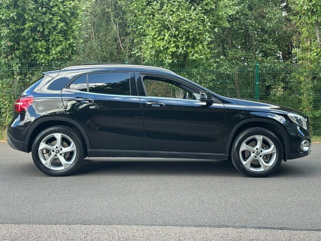 Mercedes-Benz GLA Class  Red #8