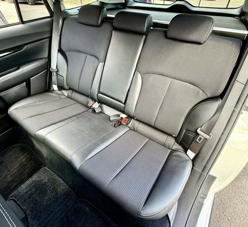 Subaru Legacy Es Nav Grey #24