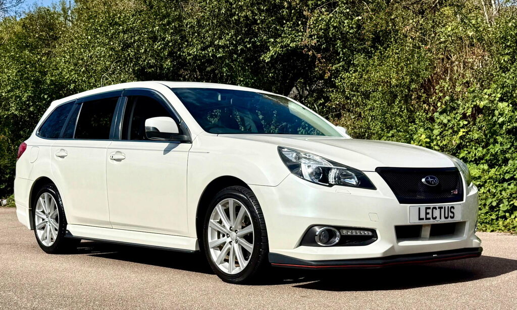 Subaru Legacy 2.5I Sti Tourer Lineartronic 4Wd White #3