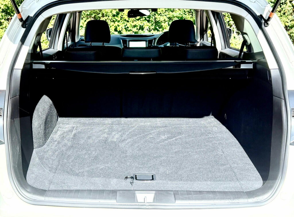 Subaru Legacy Es Nav Grey #44