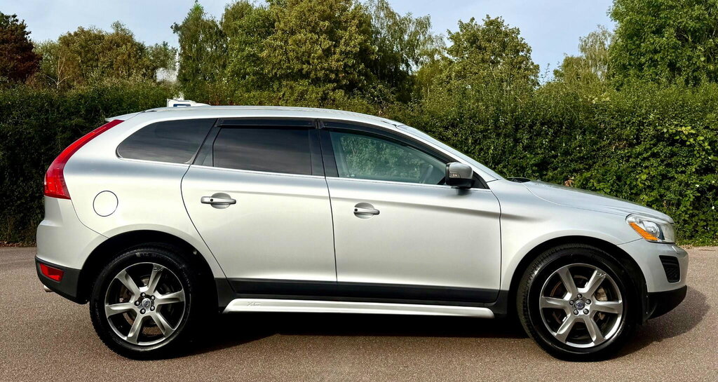 Volvo XC60 D5 215 Se Blue #11