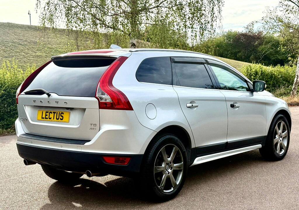 Volvo XC60 D5 215 Se Blue #10