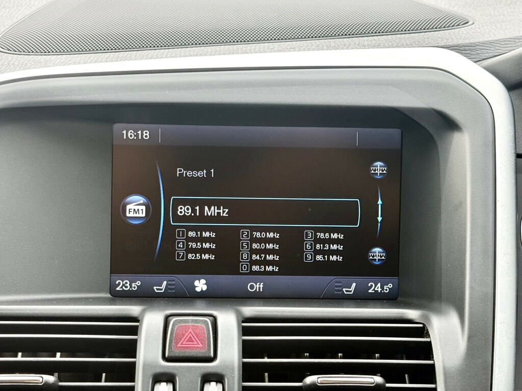 Volvo XC60 D5 215 Se Blue #42
