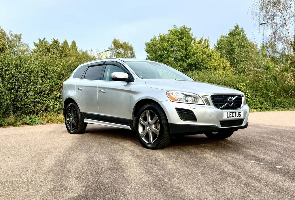 Volvo XC60 D5 215 Se Blue #13