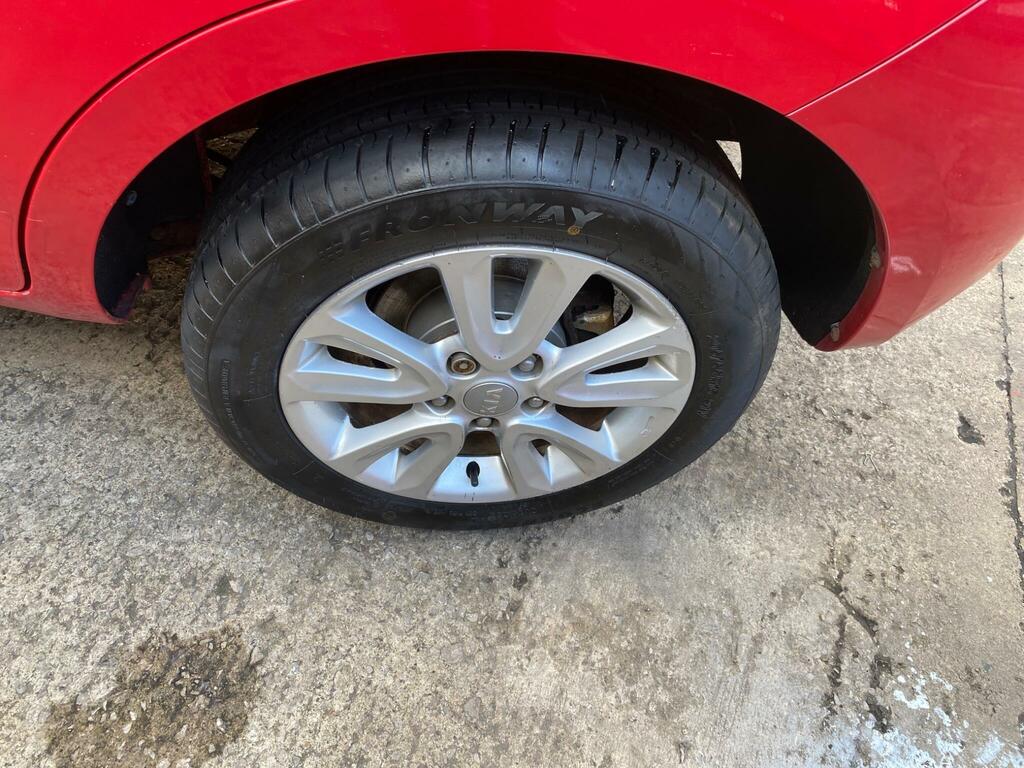 Kia Soul Hatchback #19
