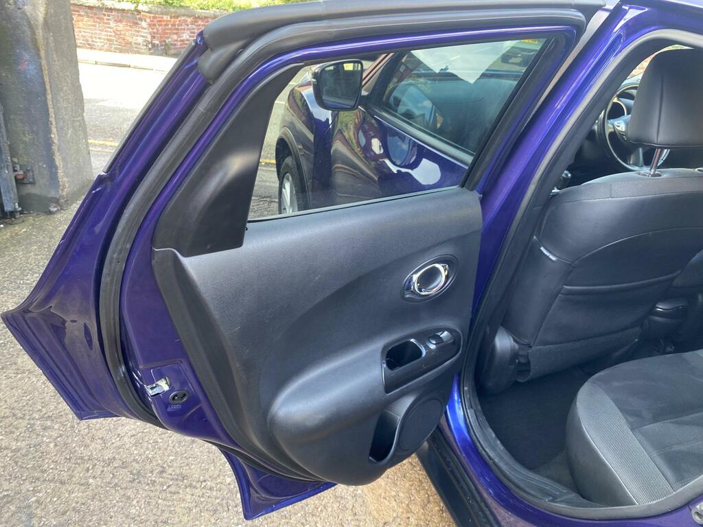 Nissan Juke Acenta Dig-t Black #17
