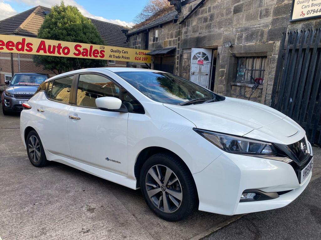Nissan Leaf Acenta White #5