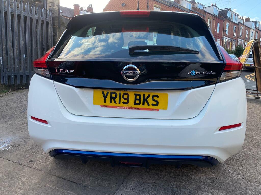 Nissan Leaf Acenta White #4