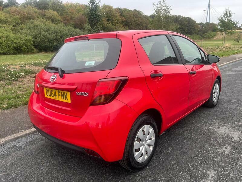 Toyota Yaris 1.0 Vvt-i Active Euro 5 Red #2