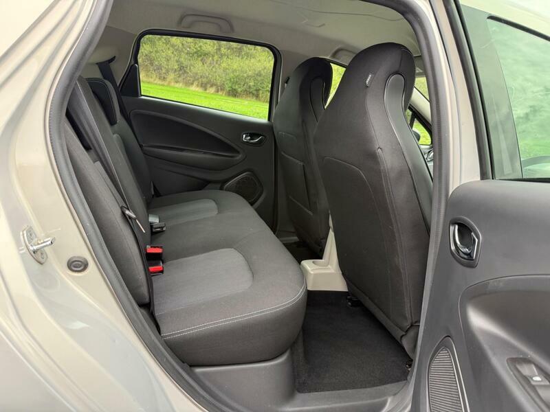 Renault Zoe 0L Dynamique Nav 92 Bhp White #9