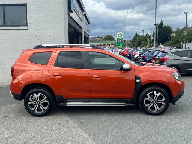 Dacia Duster Suv Orange #2