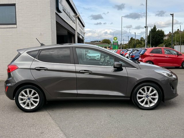 Ford Fiesta Fiesta Titanium T Grey