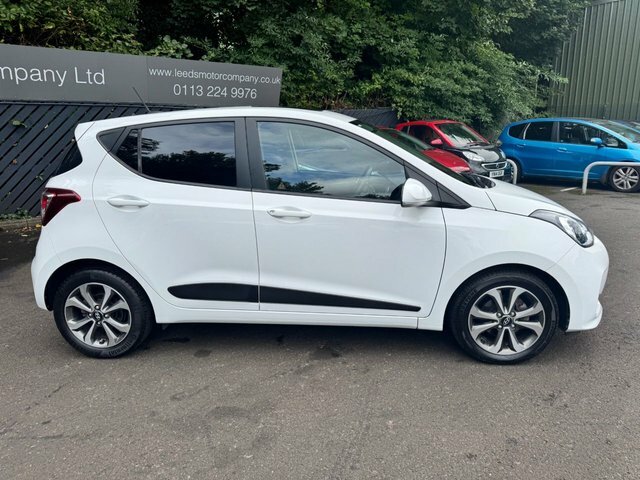 Hyundai I10 Hatchback White #4