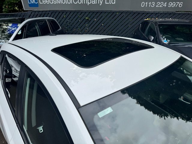 Hyundai I10 Hatchback White #2