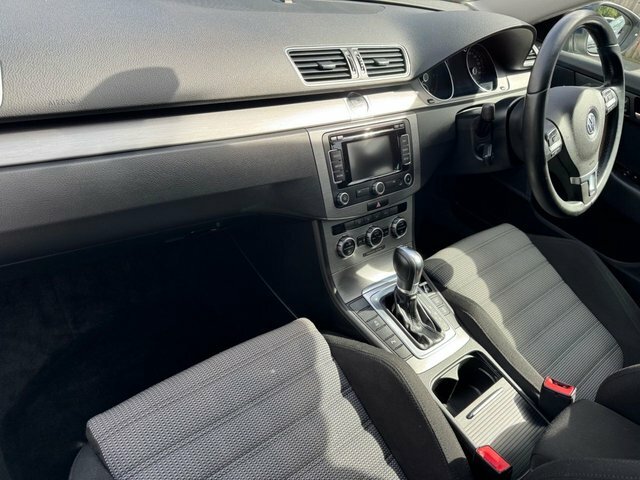 Volkswagen Passat Brown #27
