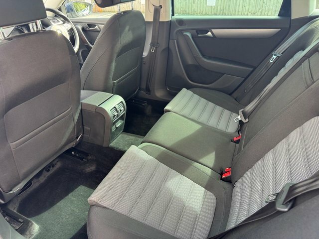 Volkswagen Passat Brown #21