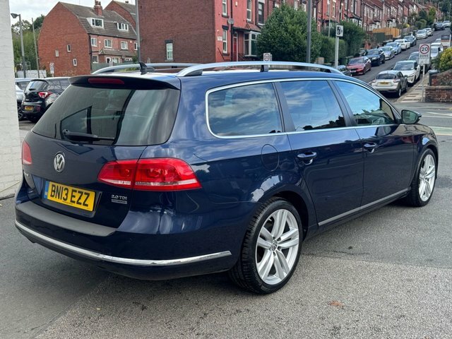 Volkswagen Passat Estate Blue #3