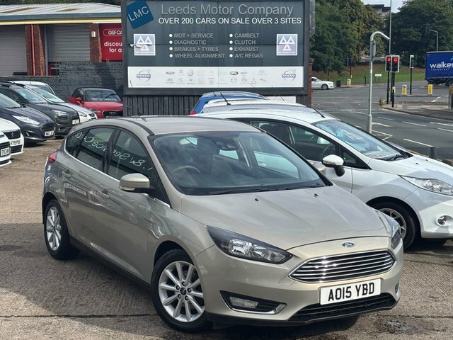 Ford Focus Hatchback AO15YBD Silver #2