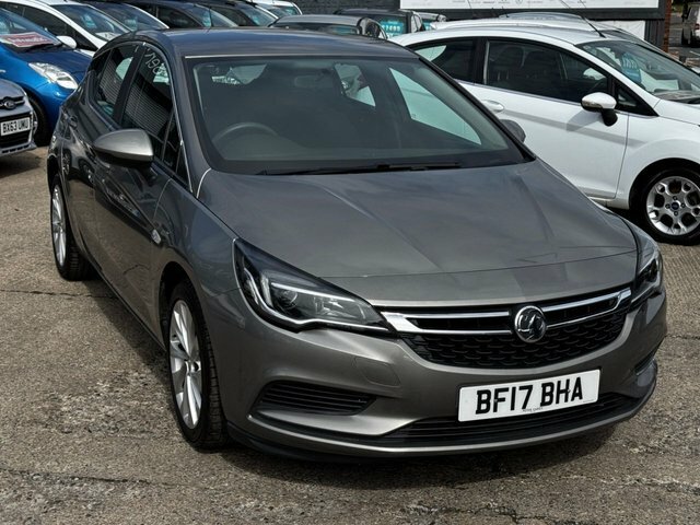 Vauxhall Astra Hatchback Grey #2
