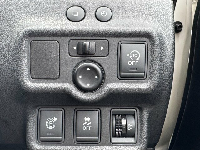Nissan Note 1.5 Dci Acenta Premium Hatchback Red #27