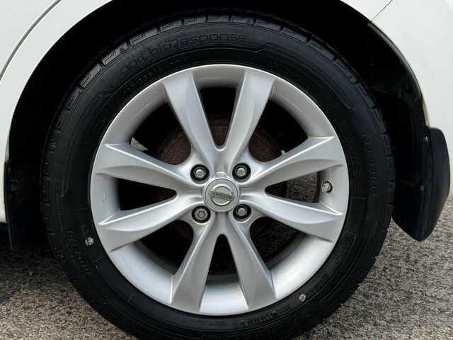 Nissan Note 1.5 Dci Acenta Premium Hatchback Red #15