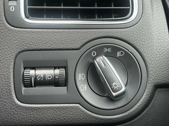 Volkswagen Polo Match Edition White #31
