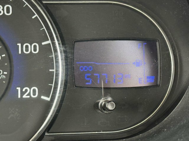 Hyundai I10 2011 1.2 Active 85 Bhp Grey #26