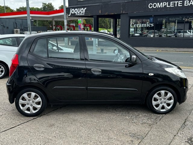 Hyundai I10 Hatchback Black #4