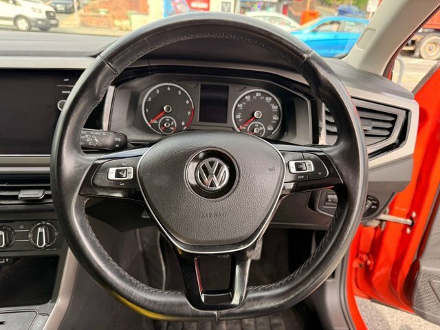 Volkswagen Polo 1.0 Evo Se White #30