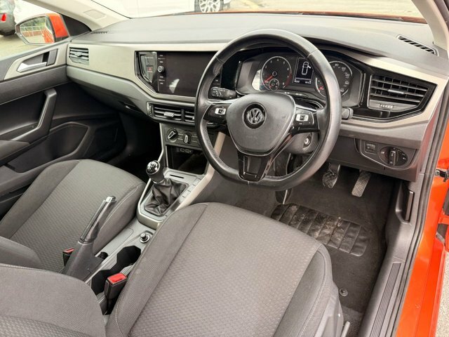 Volkswagen Polo 1.0 Evo Se White #28