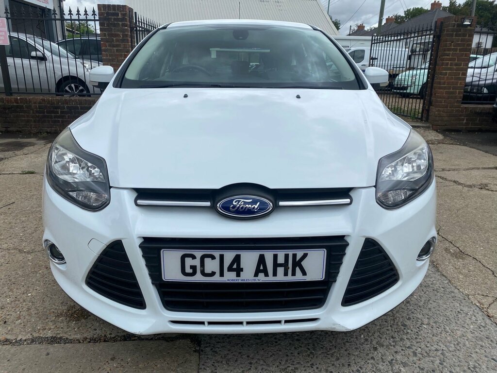 Ford Focus 1.6 Zetec Hatchback Powershift Euro 5 White #5