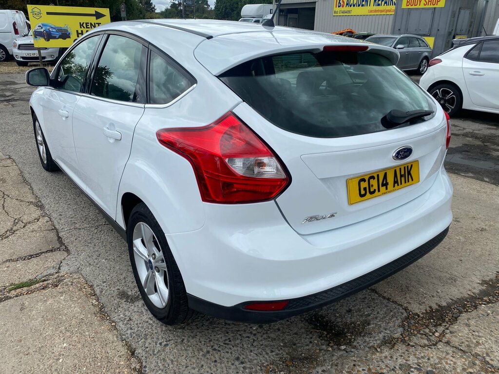 Ford Focus 1.6 Zetec Hatchback Powershift Euro 5 White #4