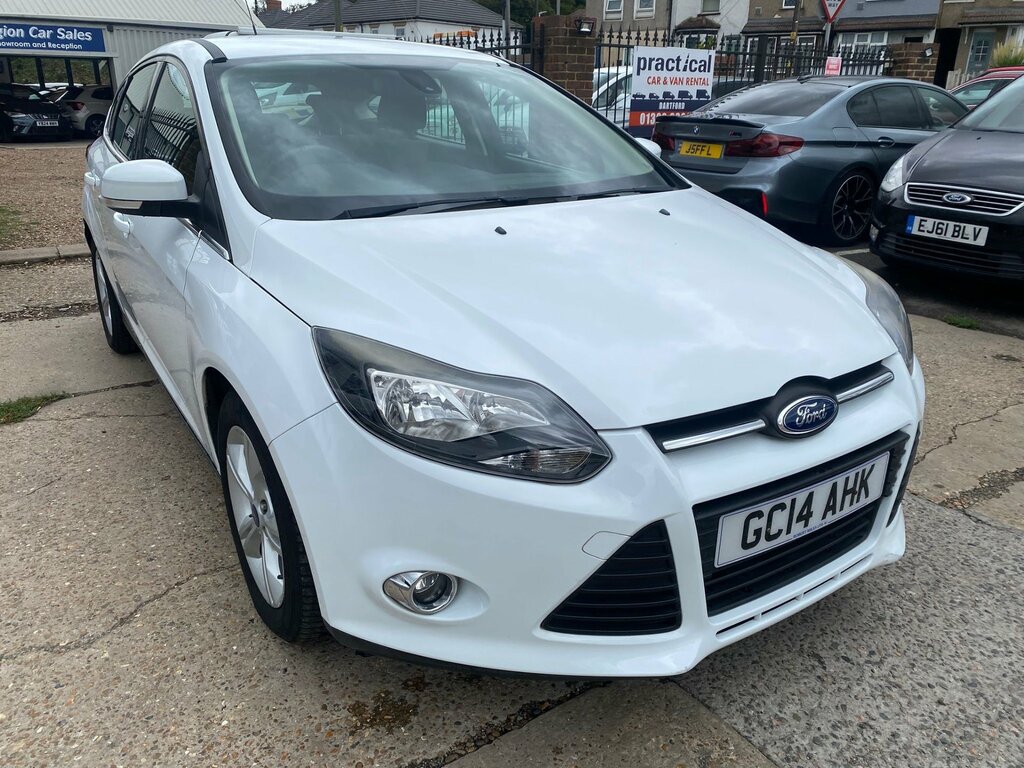 Ford Focus 1.6 Zetec Hatchback Powershift Euro 5 White