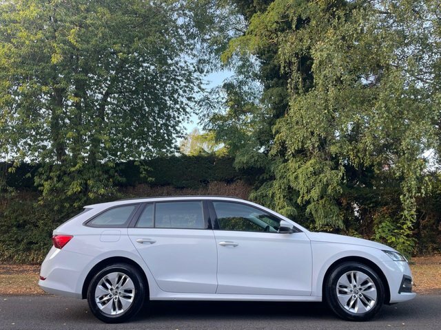 Skoda Octavia 2.0 Tdi Se Technology WN23JBY White #5