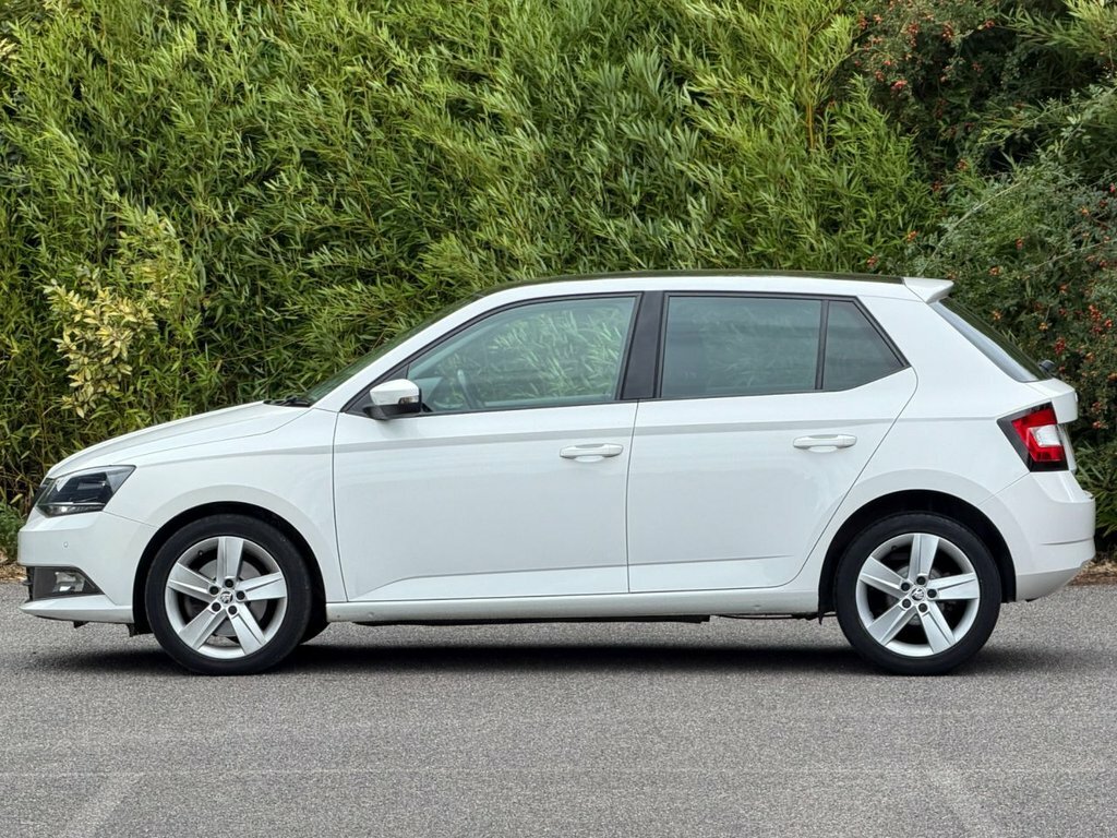 Skoda Fabia 1.2L Se L KX16LZE White #4