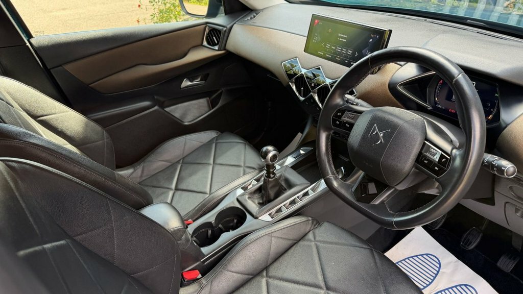 DS DS 3 Crossback 1.2L Prestige Blue #3